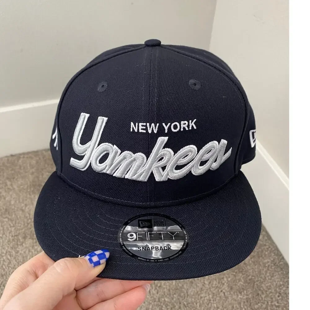 New New Era New York Yankees Team Script Navy 9FIFTY Snapback Hat